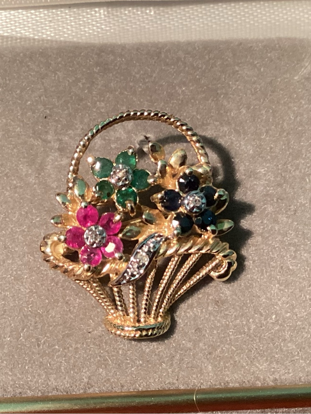 Vintage 14K YELLOW GOLD MULTI-STONE FLOWER BASKET PIN/BROOCH